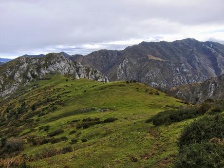 Pico Facéu desde Omedal Pico Facéu desde Omedal