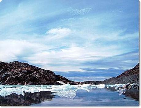 Refugio Hielo Azul (El Bolsón) en medio de lengas achaparradas y  pedreros