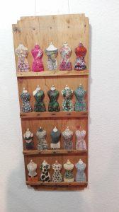 Éxito rotundo en la inauguración de la Exposición de Lola Miralles IMG_20160414_200550