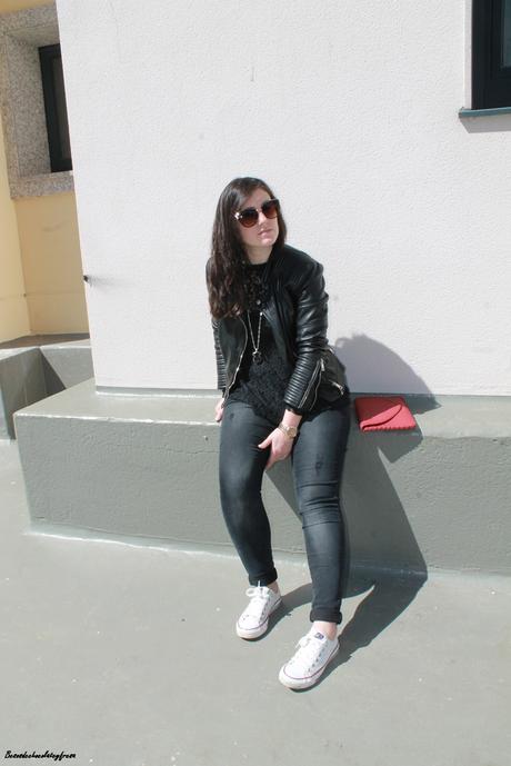 Total black & red Total black & red