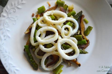 Calamar con Shitake y Verduras Salteadas Calamar con Shitake y Verduras Salteadas