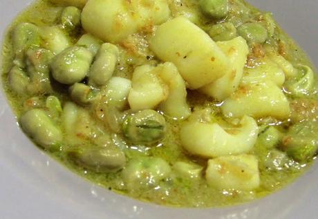 TIEMPO DE HABAS Y ARÁNDANOS TIEMPO DE HABAS Y ARÁNDANOS