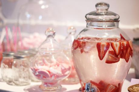 Vinosource de CAUDALIE #LifeisBetterinPINK Vinosource de CAUDALIE #LifeisBetterinPINK