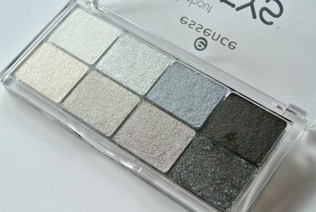 RECOMENDACIÓN LOW COST | PALETA ALL ABOUT GREYS DE ESSENCE. RECOMENDACIÓN LOW COST | PALETA ALL ABOUT GREYS DE ESSENCE.