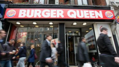 Burger King cambia su nombre a Burger Queen por el cumpleaños de la reina Isabel II Burger King cambia su nombre a Burger Queen por el cumpleaños de la reina Isabel II