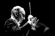 8.- Ennio Morricone 4 Dirigiendo B:N 8.- Ennio Morricone 4 Dirigiendo B:N