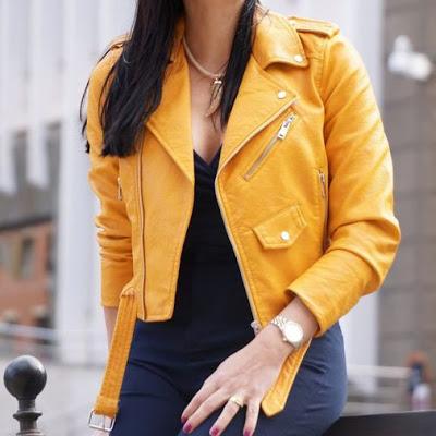 La moda de la biker amarilla de Zara