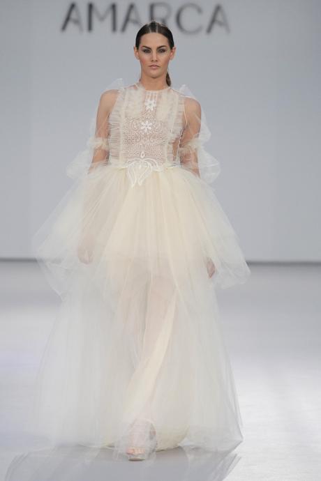 Pasarela Costura España: Amarca Foto Ugo Camera www.viewfashionbook.com