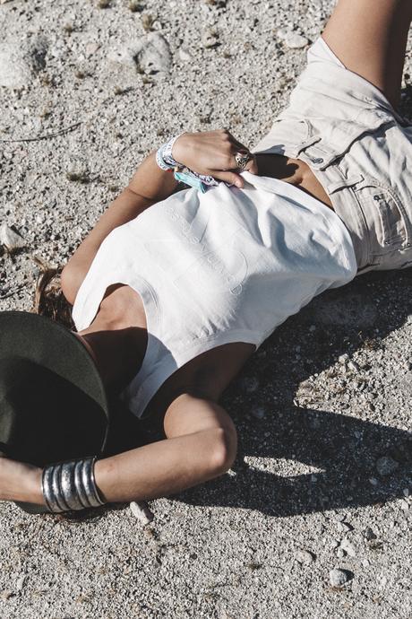 White Collection Calvin_Klein-White_Series_Collection-Shorts-Desert-Palm_Springs-Outfit-18