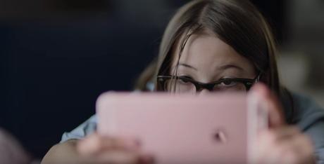 El vídeo de una cebolla se vuelve viral en este peculiar anuncio de Apple El vídeo de una cebolla se vuelve viral en este peculiar anuncio de Apple