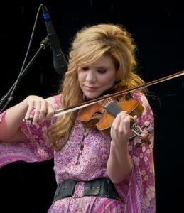 Alison Krauss, donde la juventud se une con el talento Alison_Krauss_2011
