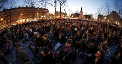 La “Noche, en Vela” parisiense. (Continuación de la “Noche de los indignados”, en la madrileña Puerta del Sol).