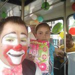 La historia del Chofer de autobús que regala sonrisas La historia del Chofer de autobús que regala sonrisas