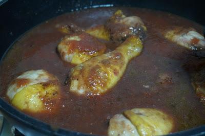 Jamoncitos de pollo al vino tinto Jamoncitos de pollo al vino tinto