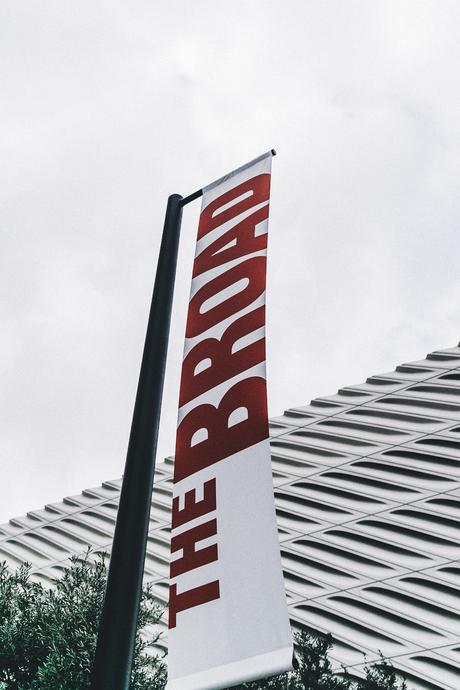 Downtown Sandro_Paris-Suede_Jacket-Citizen_OF_Humanity_Jeans-Raye_Sandals-The_Broad-Downtown_Los_Angeles-Outfit-Street_Style-