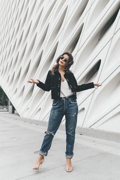 Downtown Sandro_Paris-Suede_Jacket-Citizen_OF_Humanity_Jeans-Raye_Sandals-The_Broad-Downtown_Los_Angeles-Outfit-Street_Style-40