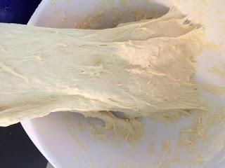 TRES TIPOS DIFERENTES DE PIZZA TRES TIPOS DIFERENTES DE PIZZA