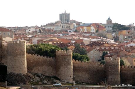 Muralla de Ávila Vista desde los cuatro postes