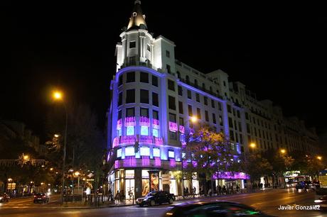 Calle Goya y Alcalá. Navidad Madrid se llena de luz en Navidad