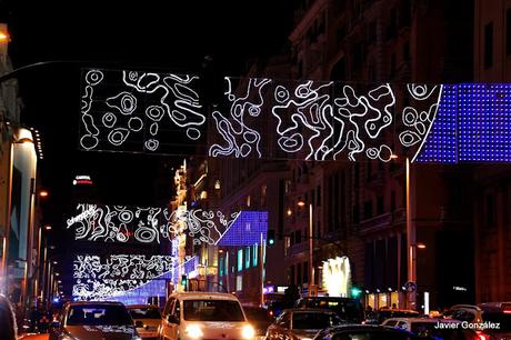Calle Gran Vía. Navidad Madrid se llena de luz en Navidad