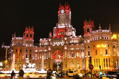 Palacio de Cibeles. Ayuntamiento de Madrid. Navidad Madrid se llena de luz en Navidad