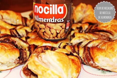 FLOR DE HOJALDRE CON NOCILLA DE ALMENDRAS