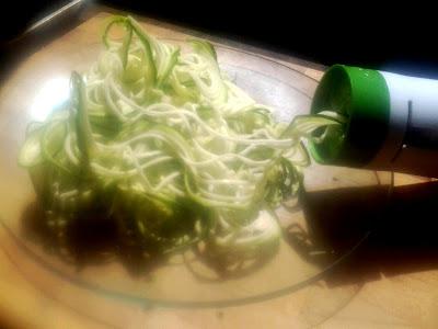 PASTEL DE PESCADO CON ESPAGUETTI DE CALABACIN