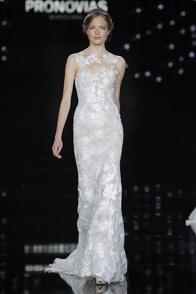 Vestido de novia Pronovias 2017 - Foto: Barcelona Bridal Fashion Week