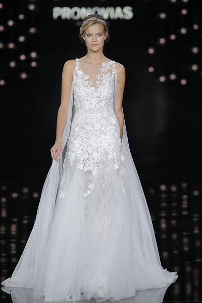 Vestido de novia Pronovias 2017 - Foto: Barcelona Bridal Fashion Week