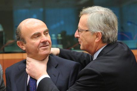 El ataúd pasará por tu puerta el 26-J guindos