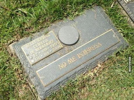 Los 10 epitafios que comprueban que el que ríe al último ríe mejor Los 10 epitafios que comprueban que el que ríe al último ríe mejor