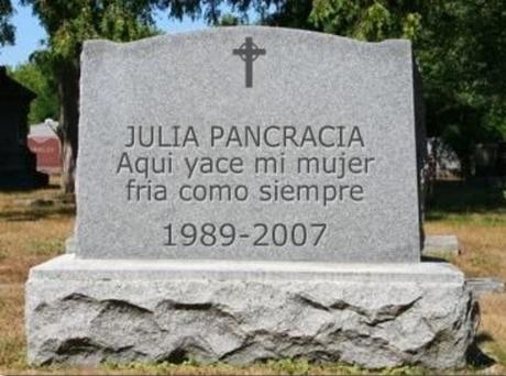 Los 10 epitafios que comprueban que el que ríe al último ríe mejor Los 10 epitafios que comprueban que el que ríe al último ríe mejor