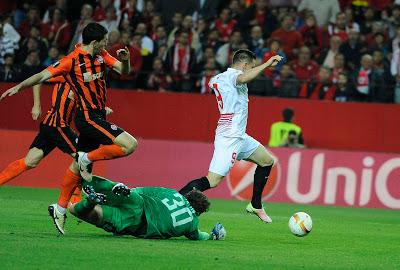 Sevilla 3-1 Shakhtar. ¡Ea, ea, ea, nos vamos a Basilea!