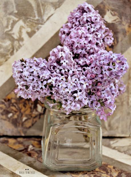 Ideas fáciles, arreglos florales para decorar con lilas