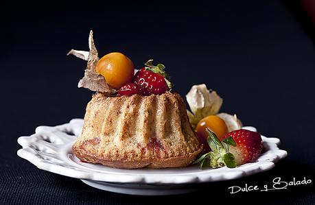 Mini Bundt Cake de Fresas Mini Bundt Cake de Fresas