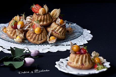 Mini Bundt Cake de Fresas Mini Bundt Cake de Fresas
