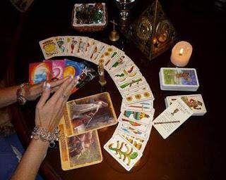 Lectura Gratuita De Cartas Por Internet Introducción ¿Lectura gratuita de cartas?, hoy en día existe la posibilidad de indagar todo lo que deseas saber de tu futuro desde la comodidad de tu casa mediante páginas web que ofrecen la oportunidad de contactarte con experto en el tarot. Por lo tanto, en este artículo queremos mostrar tiradacartasgratis.org una especial página, en la cual puedes encontrar los mejores tarotistas del mundo, y aprovechando las nuevas tecnologías obtener Lectura gratuita de cartas en línea. Tirada cartas gratis Es una página dedicada a ofrecer los servicios gratis de lecturas de cartas gratis donde puedes conocer lo que depara el futuro en temas económicos, amor, trabajo o salud. La tirada de cartas gratis es una opción bastante completa que ofrece a sus visitantes un servicio que existe desde cientos de años y se ha utilizado para predecir el futuro, con la intención de recopilar la mejor información para que puedan despejar cualquier duda. Tirada cartas gratis ofrece los mejores tarostistas especializados en diferentes tarot, aquellas personas que acuden a consultar gratis, además puedes también conocer como leer tarot, el cual existe dos tipos tarot gitano o tarot sí o no. Así mismo, al visitar tirada de cartas gratis puedes conocer el significado de soñar con gatos, caballos, gatos, muelas, muertos, serpientes, con infidelidad, ratas etc A continuación algunos servicios gratis que puedes encontrar en tirada cartas en línea: Libro i ching En la pagina tirada gratis se puede consultar tarot i ching un libro oracular chino, relacionado con los antepasados chinos y clasificado como uno de los cinco clásicos, este libro existe desde 1000 años AC. I ching es conocido por su sabiduría, conocimientos y poderes que se han transmitido de generación en generación hasta nuestros días. I ching significa libro de las mutaciones, y esto se debe a sus origines, pues cabe destacar que se trata de un libro de procedencia taoísta. Tarot Gitano Este tipo de tarot permite la Lectura gratuita de cartas, tiene mayor poder y efectividad en el mundo de la clarividencia, y es tan popular que puedes visualizarlo en diferentes sitios en línea de forma gratuito. Tarot sí o no Con este tipo de tarot puedes conocer la respuesta a las preguntas que ronda tu mente de forma rápida y saber en poco tiempo que te conviene. La dinámica de este tarot consiste en concentrarte en la pregunta que deseas hacerle mentalmente al oráculo tomar una carta y recibir su respuesta en ella. Se recomienda mentalizarse y estar seguro de lo que deseas preguntar al vidente por medio de esta carta y no volver hacer esa pregunta en el futuro. Tarot del Amor El tarot del amor suele ser el más consultado hoy en día, ya que las discusiones de pareja, problemas con ella y las indecisiones a la hora de emprender una relación te crean muchas dudas. El tarot del amor es una Lectura gratuita de cartas que se aplica una series de técnicas especializas para lograr indagar el origen de los problemas y resolverlos lo más preciso que se pueda. Conclusiones En este articulo se ha querido resumir las innumerables ventajas que puedes encontrar en tiradacartasgratis.org, por lo cual te invitamos a visitar la página y descubrir que te deparará el futuro. Lectura Gratuita De Cartas Por Internet Introducción ¿Lectura gratuita de cartas?, hoy en día existe la posibilidad de indagar todo lo que deseas saber de tu futuro desde la comodidad de tu casa mediante páginas web que ofrecen la oportunidad de contactarte con experto en el tarot. Por lo tanto, en este artículo queremos mostrar tiradacartasgratis.org una especial página, en la cual puedes encontrar los mejores tarotistas del mundo, y aprovechando las nuevas tecnologías obtener Lectura gratuita de cartas en línea. Tirada cartas gratis Es una página dedicada a ofrecer los servicios gratis de lecturas de cartas gratis donde puedes conocer lo que depara el futuro en temas económicos, amor, trabajo o salud. La tirada de cartas gratis es una opción bastante completa que ofrece a sus visitantes un servicio que existe desde cientos de años y se ha utilizado para predecir el futuro, con la intención de recopilar la mejor información para que puedan despejar cualquier duda. Tirada cartas gratis ofrece los mejores tarostistas especializados en diferentes tarot, aquellas personas que acuden a consultar gratis, además puedes también conocer como leer tarot, el cual existe dos tipos tarot gitano o tarot sí o no. Así mismo, al visitar tirada de cartas gratis puedes conocer el significado de soñar con gatos, caballos, gatos, muelas, muertos, serpientes, con infidelidad, ratas etc A continuación algunos servicios gratis que puedes encontrar en tirada cartas en línea: Libro i ching En la pagina tirada gratis se puede consultar tarot i ching un libro oracular chino, relacionado con los antepasados chinos y clasificado como uno de los cinco clásicos, este libro existe desde 1000 años AC. I ching es conocido por su sabiduría, conocimientos y poderes que se han transmitido de generación en generación hasta nuestros días. I ching significa libro de las mutaciones, y esto se debe a sus origines, pues cabe destacar que se trata de un libro de procedencia taoísta. Tarot Gitano Este tipo de tarot permite la Lectura gratuita de cartas, tiene mayor poder y efectividad en el mundo de la clarividencia, y es tan popular que puedes visualizarlo en diferentes sitios en línea de forma gratuito. Tarot sí o no Con este tipo de tarot puedes conocer la respuesta a las preguntas que ronda tu mente de forma rápida y saber en poco tiempo que te conviene. La dinámica de este tarot consiste en concentrarte en la pregunta que deseas hacerle mentalmente al oráculo tomar una carta y recibir su respuesta en ella. Se recomienda mentalizarse y estar seguro de lo que deseas preguntar al vidente por medio de esta carta y no volver hacer esa pregunta en el futuro. Tarot del Amor El tarot del amor suele ser el más consultado hoy en día, ya que las discusiones de pareja, problemas con ella y las indecisiones a la hora de emprender una relación te crean muchas dudas. El tarot del amor es una Lectura gratuita de cartas que se aplica una series de técnicas especializas para lograr indagar el origen de los problemas y resolverlos lo más preciso que se pueda. Conclusiones En este articulo se ha querido resumir las innumerables ventajas que puedes encontrar en tiradacartasgratis.org, por lo cual te invitamos a visitar la página y descubrir que te deparará el futuro.