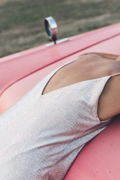On the Road To Varadero Cuba-Varadero-Vintage_Car-Silver_Dress-Floral_Scarf-Isabel_Marant_Sandals-Outfit-COllage_On_The_Road-53