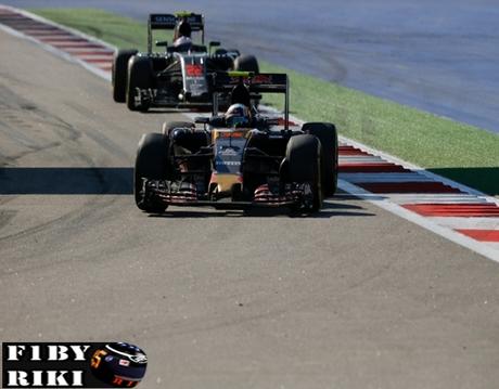 Sainz no descarta ir a Ferrari o McLaren, pero ahora prefiere Red Bull