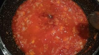 TEFTELI, ALBÓNDIGAS RUSAS CON SALSA DE TOMATE (El acorazado Potemkin) TEFTELI, ALBÓNDIGAS RUSAS CON SALSA DE TOMATE (El acorazado Potemkin)