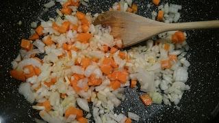 TEFTELI, ALBÓNDIGAS RUSAS CON SALSA DE TOMATE (El acorazado Potemkin) TEFTELI, ALBÓNDIGAS RUSAS CON SALSA DE TOMATE (El acorazado Potemkin)