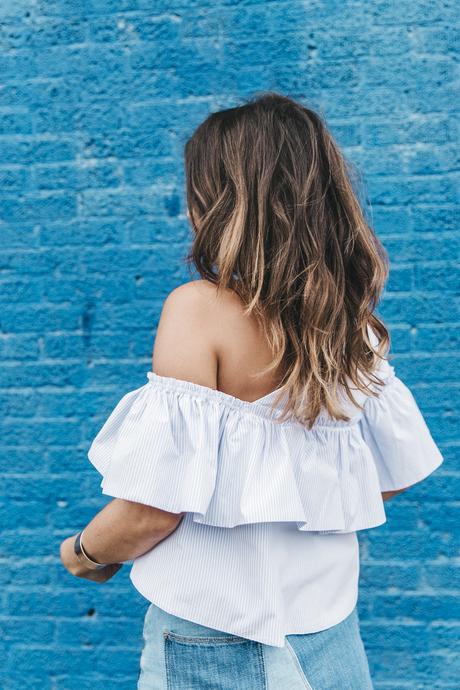 FLAG Patchwork_Denim_Skirt-Off_Shoulders-Assymetric_Top-Stripes-Marni_Sandals-Outfit-Dallas-43