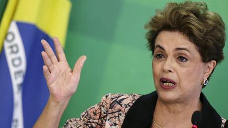 Senadores tumban sin pruebas a la presidenta Dilma.
