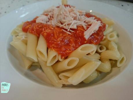 Comer sano: conoce el pollo en lata macarrones-salsa-pollo