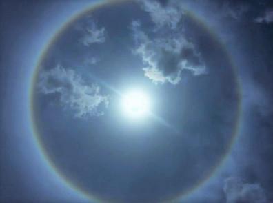 «No pido plata, pido un mensaje en cadena para buscar las medicinas de mi hija» aureola