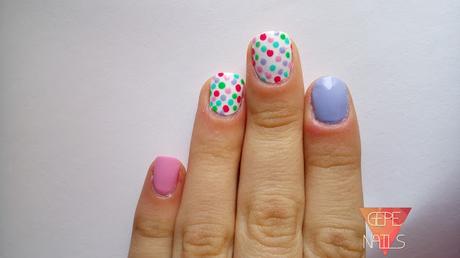 DOT MANICURE