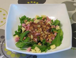 Ensalada de manzana con vinagreta de mostaza y miel