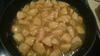 POLLO EN SALSA DE LIMÓN SOBRE QUINOA (Cítricamente tuyo) POLLO EN SALSA DE LIMÓN SOBRE QUINOA (Cítricamente tuyo)