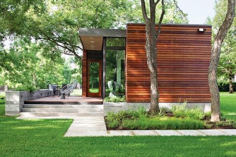 Pequeña Casa Minimalista Frente al Lago Pequeña Casa Minimalista Frente al Lago