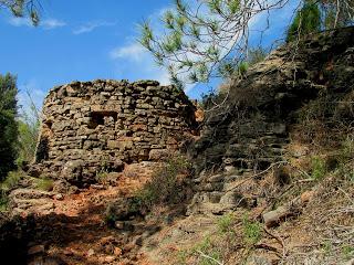 Castillo y trincheras de Villamalur
